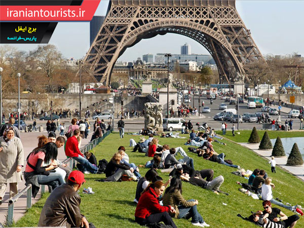 برج مشهور و دیدنی ایفل شهر پاریس